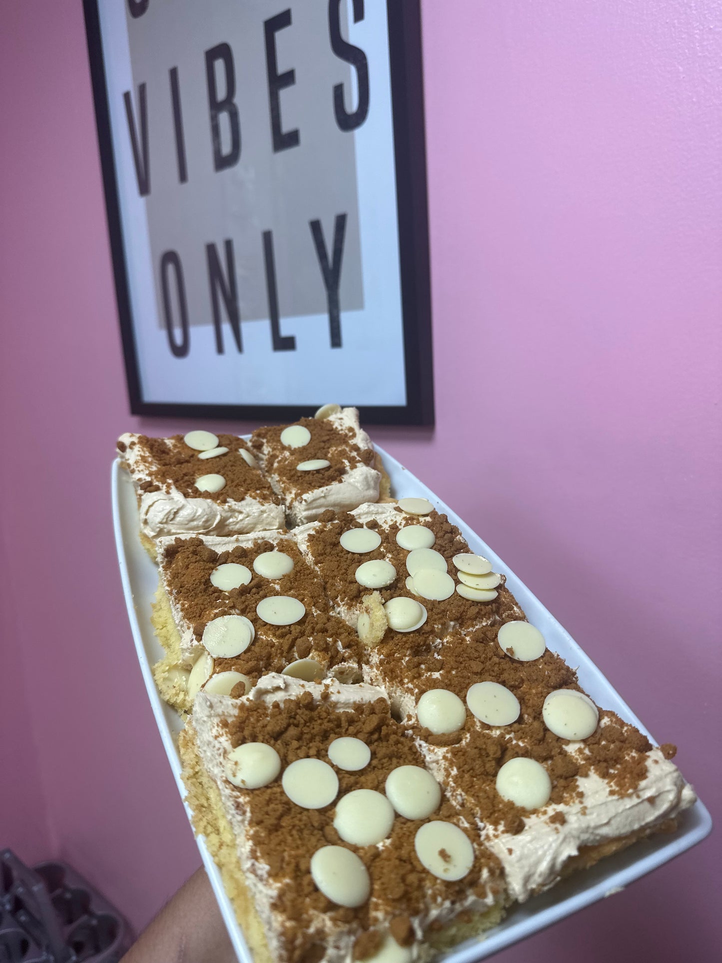 Lotus & White Choc Traybake