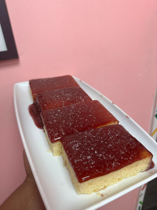 Jam sponge pudding